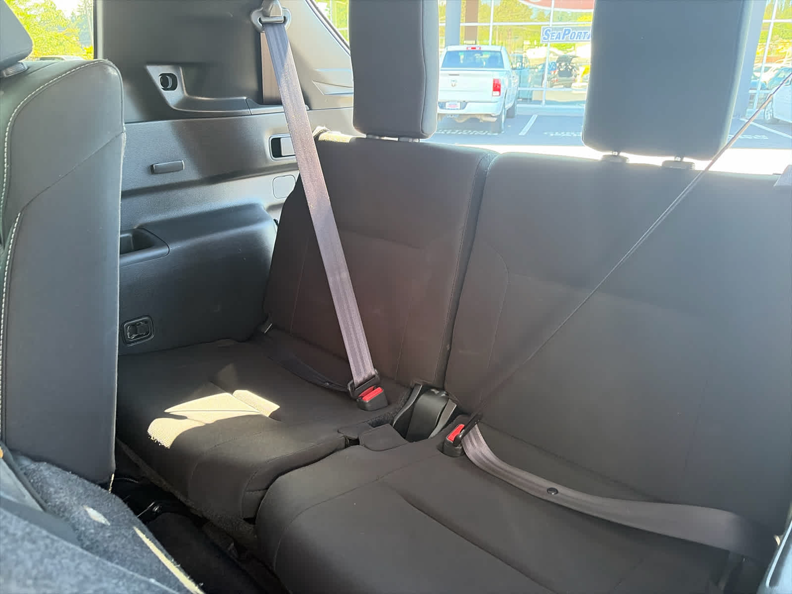 2022 Mitsubishi Outlander ES
