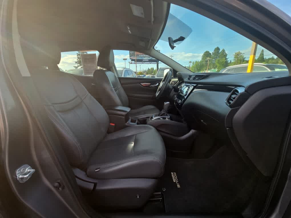 2017 Nissan Rogue Sport SV