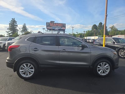 2017 Nissan Rogue Sport SV