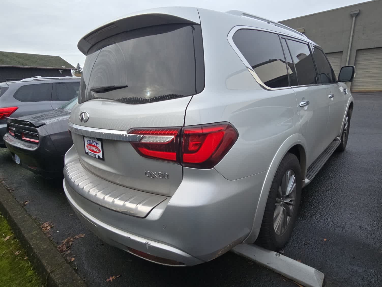 2019 INFINITI QX80 LUXE