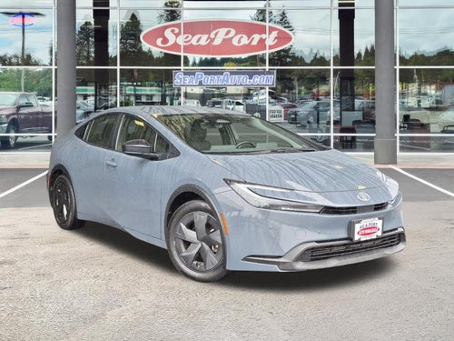 2025 Toyota Prius LE
