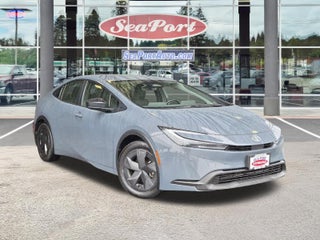 2025 Toyota Prius LE