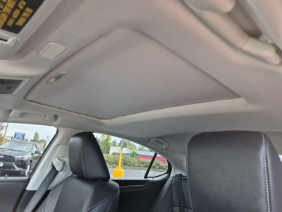 2019 Lexus ES 300h 