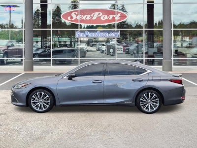 2019 Lexus ES 300h 