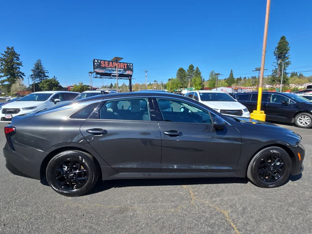 2025 Kia K5 LXS
