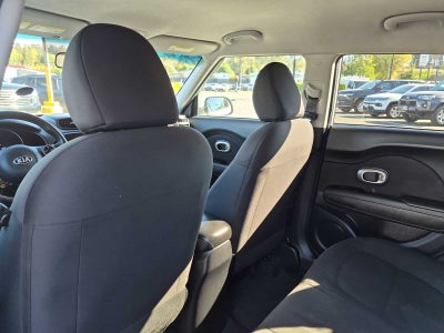 2015 Kia Soul Base
