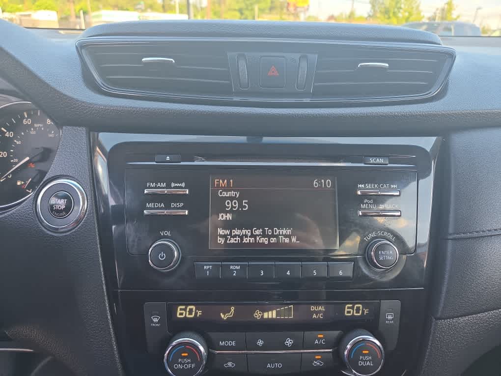 2017 Nissan Rogue SV