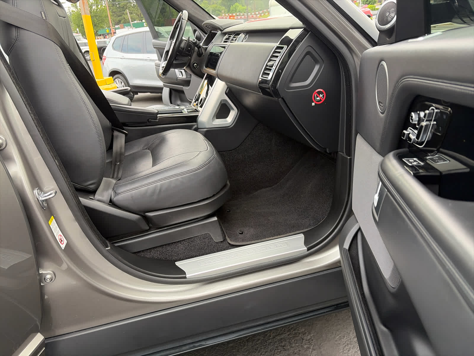 2018 Land Rover Range Rover Base