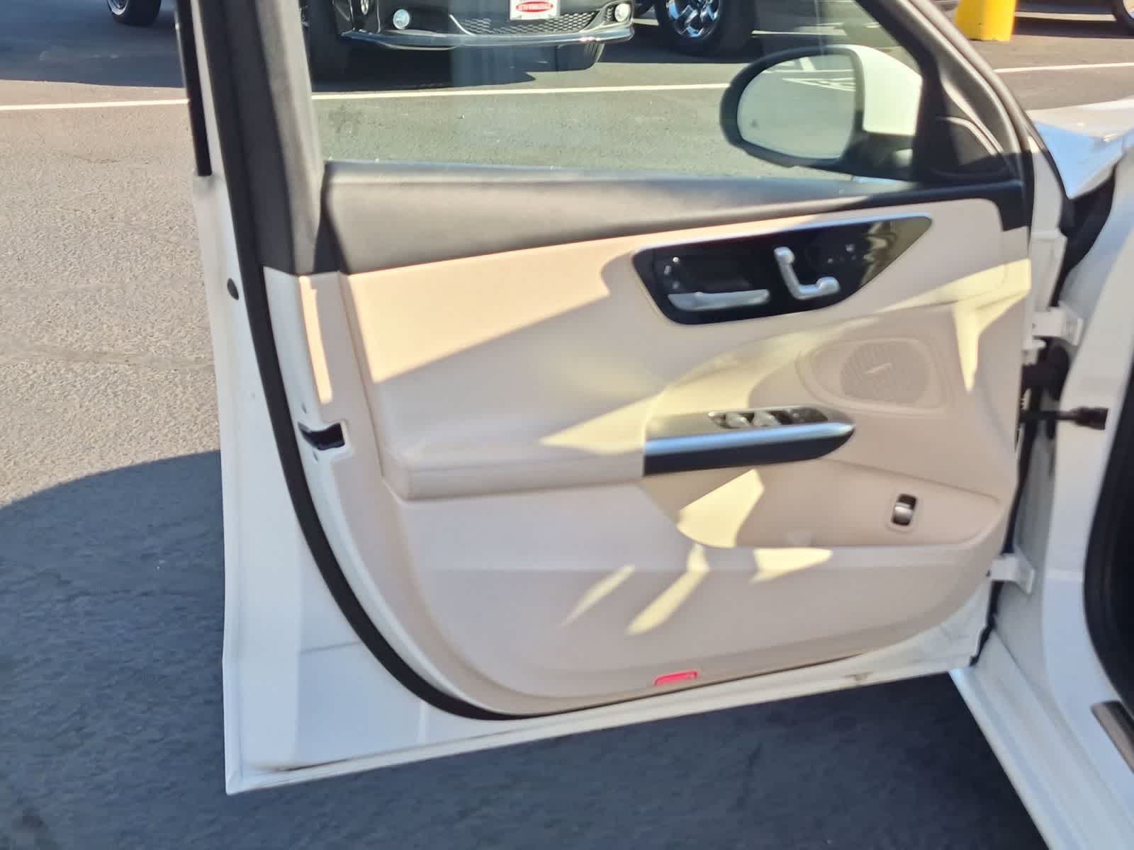 2025 Mercedes-Benz C 300 C 300