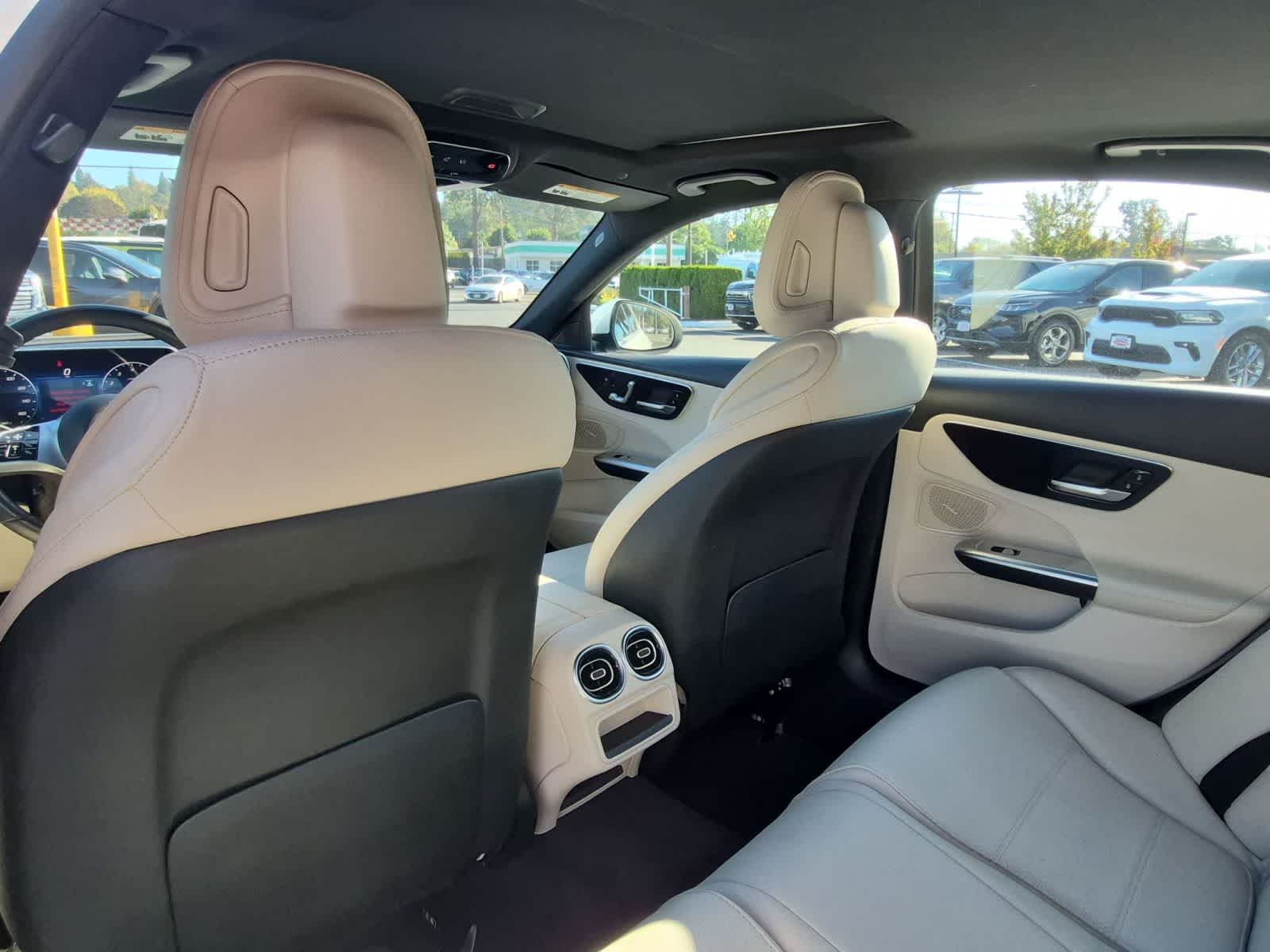 2025 Mercedes-Benz C 300 C 300