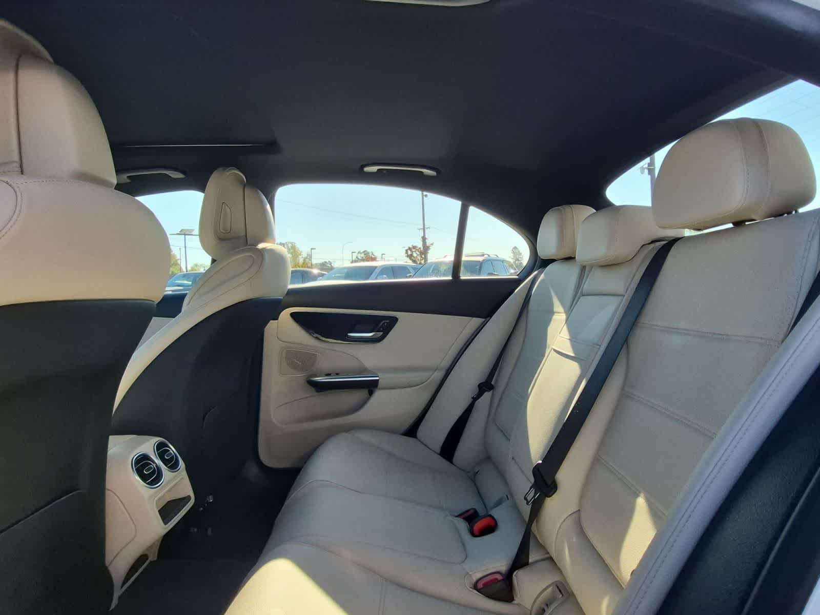 2025 Mercedes-Benz C 300 C 300