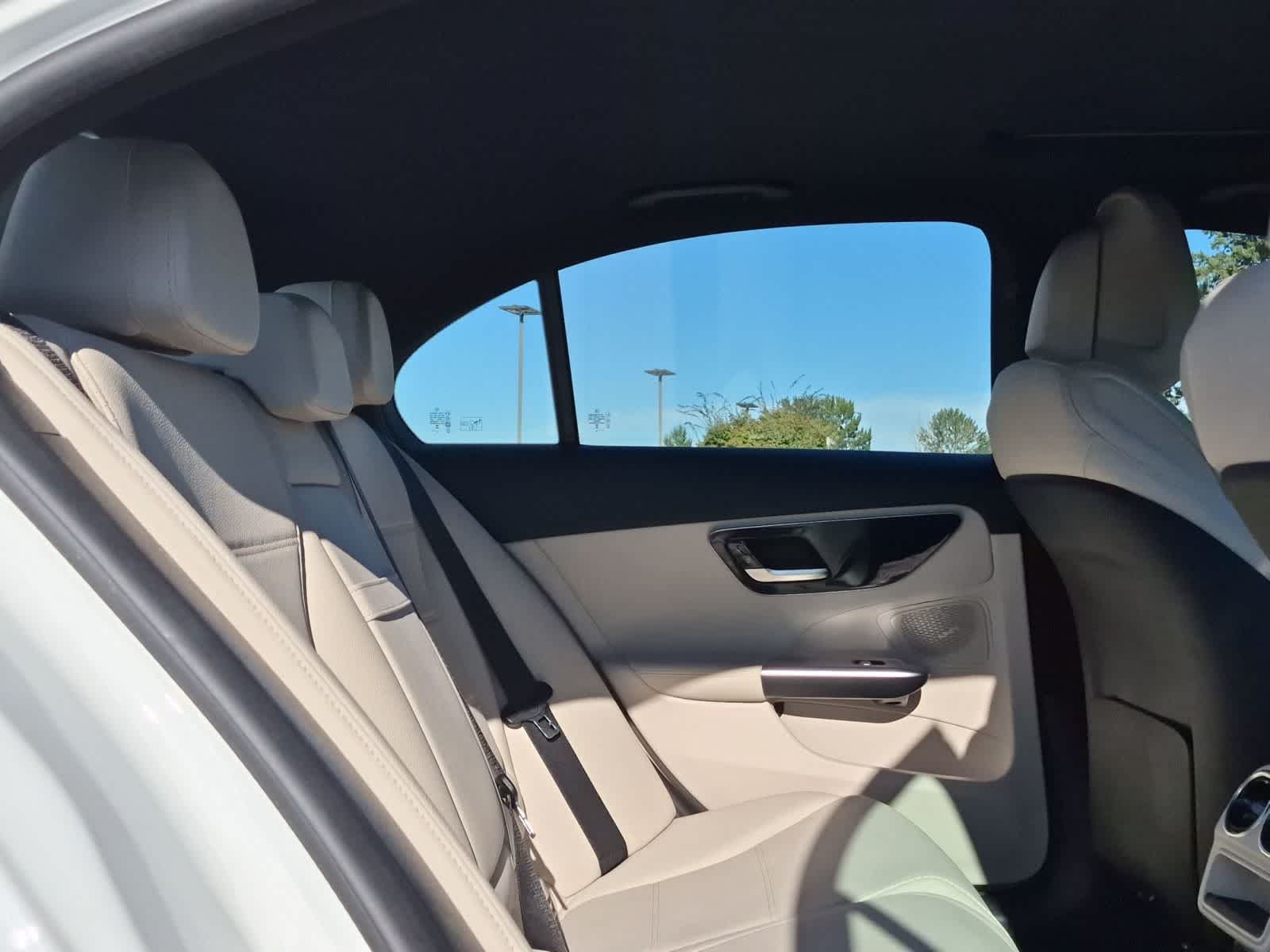 2025 Mercedes-Benz C 300 C 300