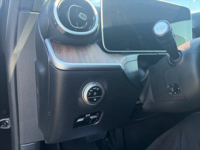 2025 Mercedes-Benz C 300 C 300