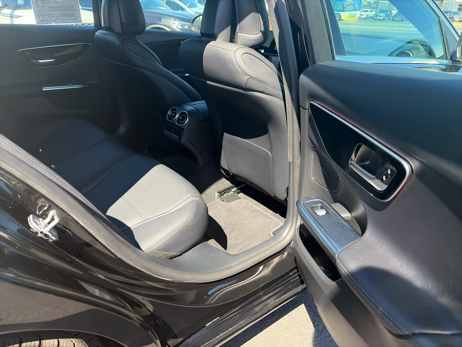 2025 Mercedes-Benz C 300 C 300
