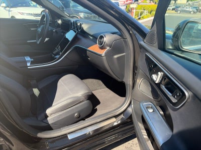 2025 Mercedes-Benz C 300 C 300