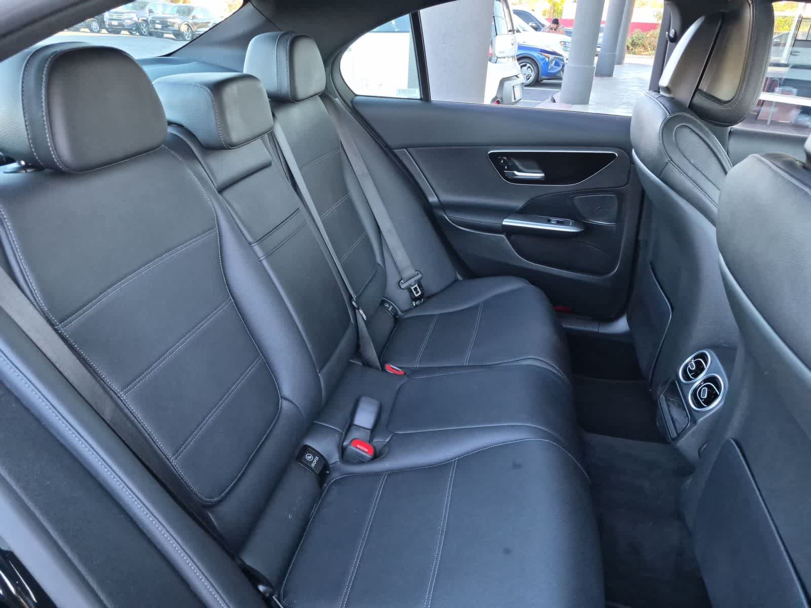 2025 Mercedes-Benz C 300 C 300