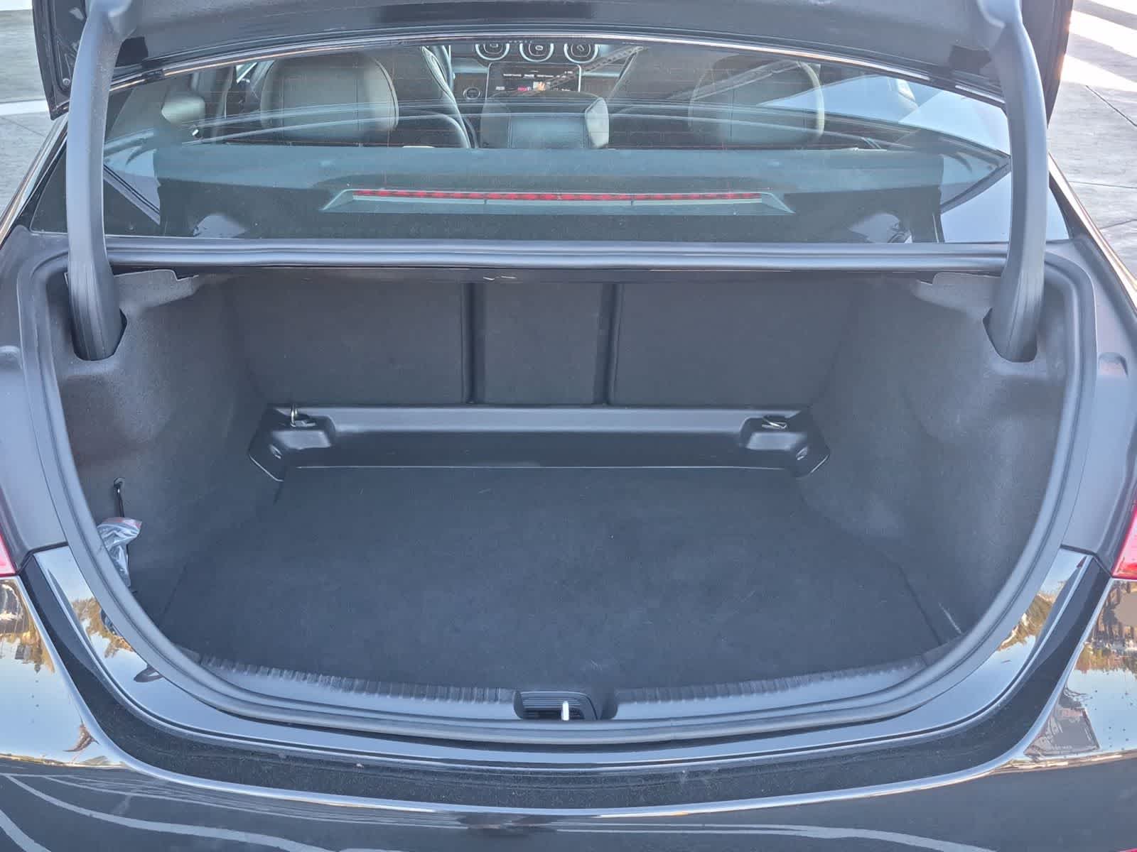 2025 Mercedes-Benz C 300 C 300