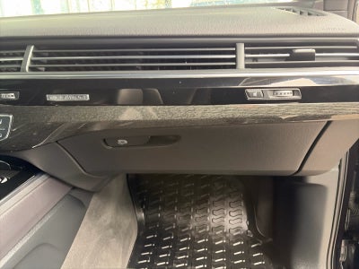 2018 Audi Q7 Prestige