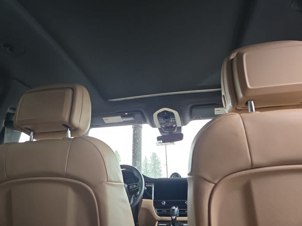 2025 Porsche Macan T