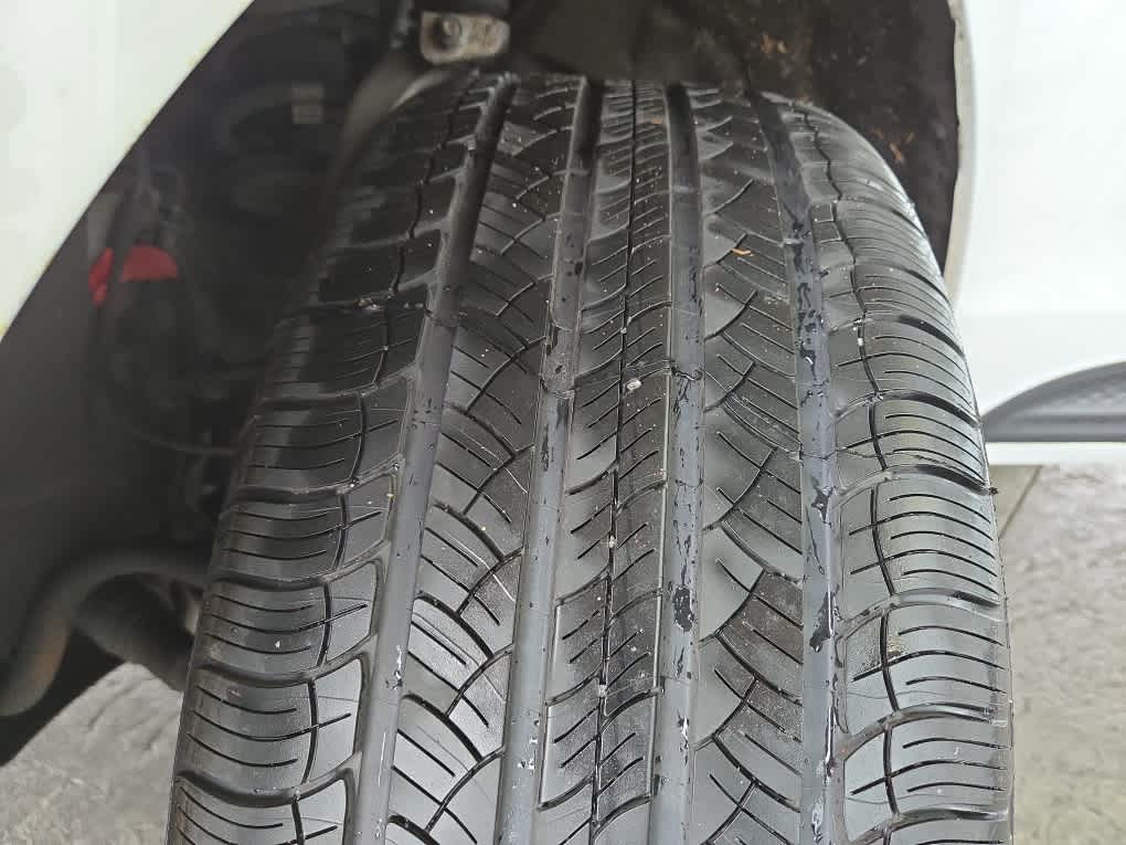 2025 Porsche Macan T