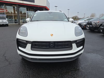 2025 Porsche Macan T