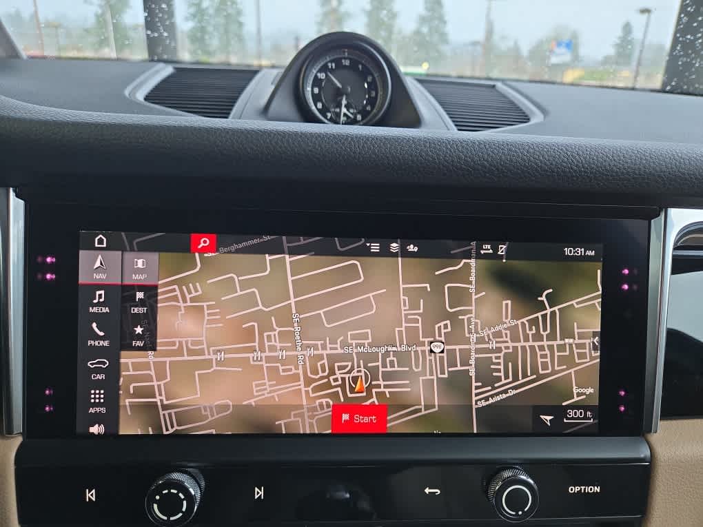 2025 Porsche Macan T