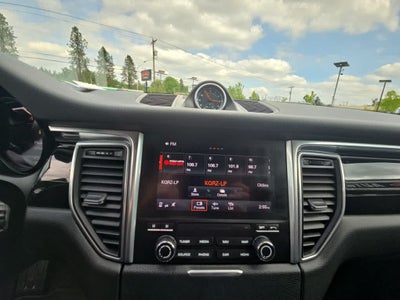 2017 Porsche Macan Base