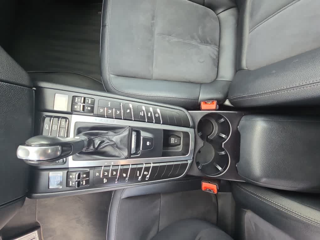 2017 Porsche Macan Base