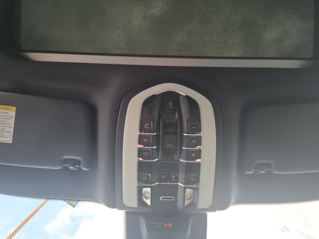 2017 Porsche Macan Base