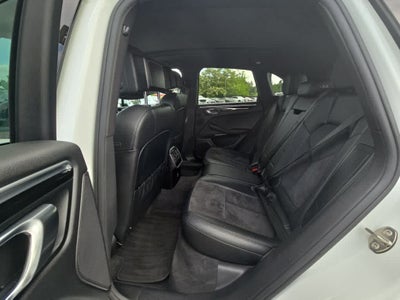 2017 Porsche Macan Base