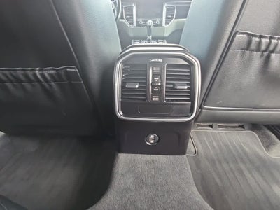 2017 Porsche Macan Base
