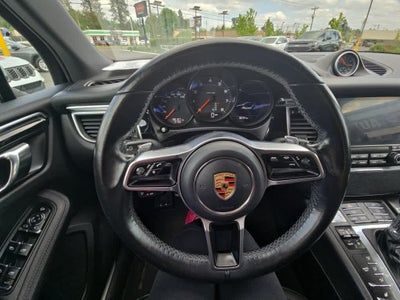 2017 Porsche Macan Base