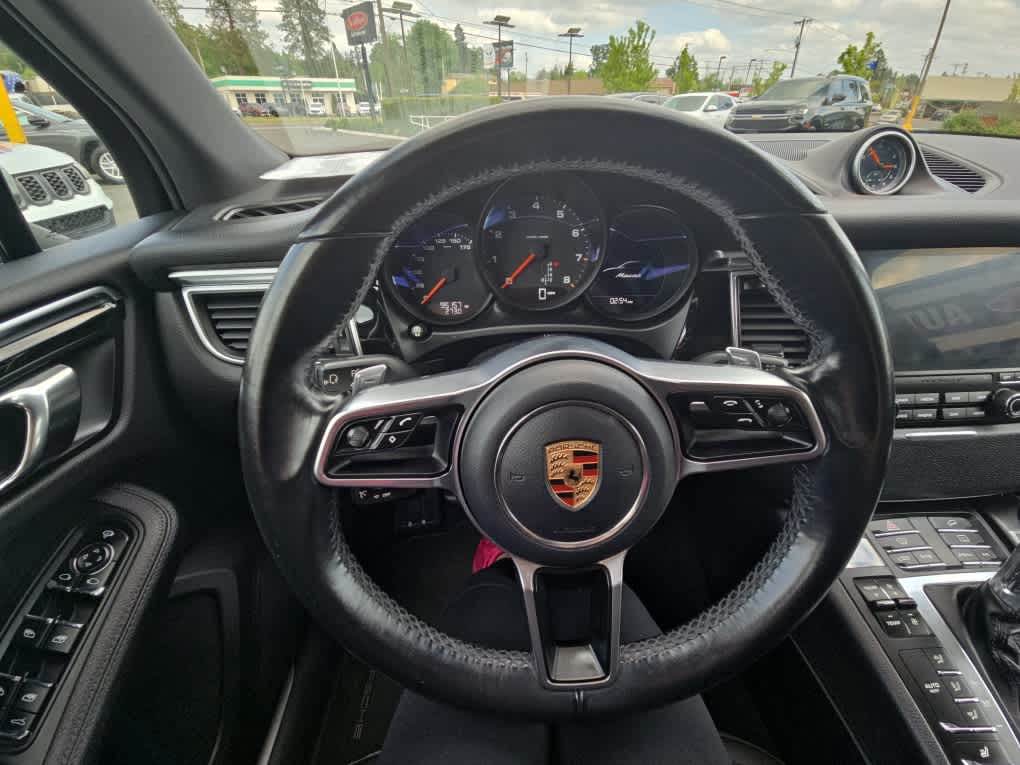 2017 Porsche Macan Base