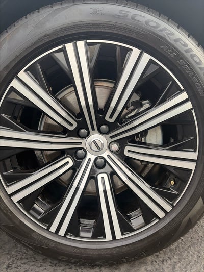 2023 Volvo XC90 Core