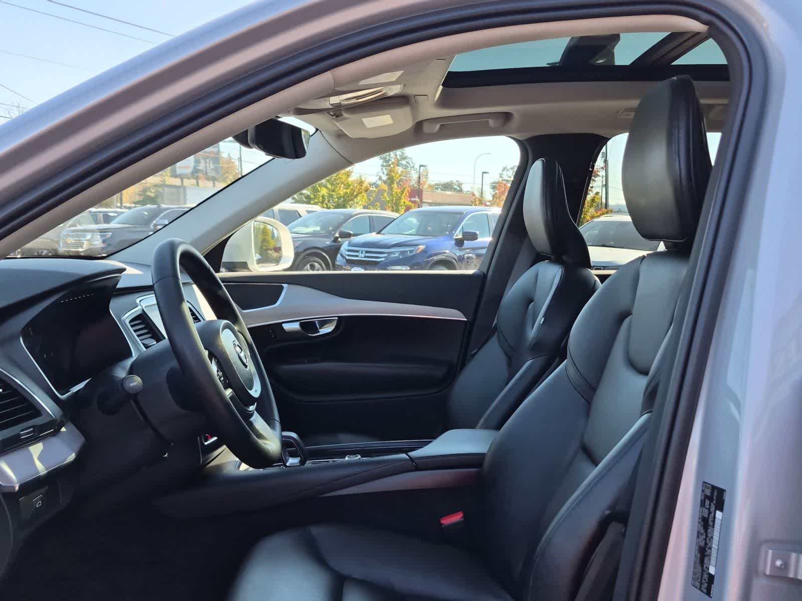 2023 Volvo XC90 Core