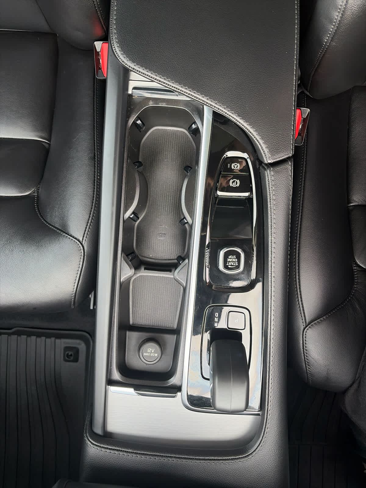 2023 Volvo XC90 Core