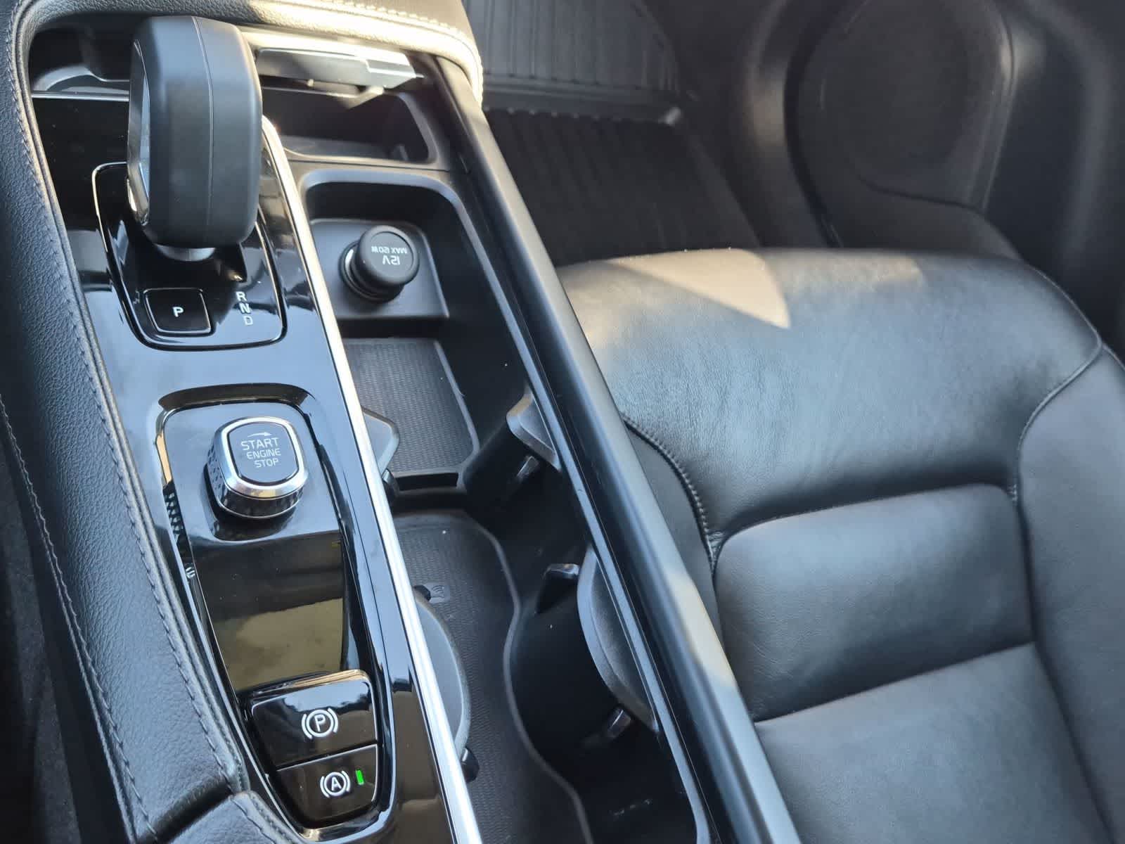 2023 Volvo XC90 Core