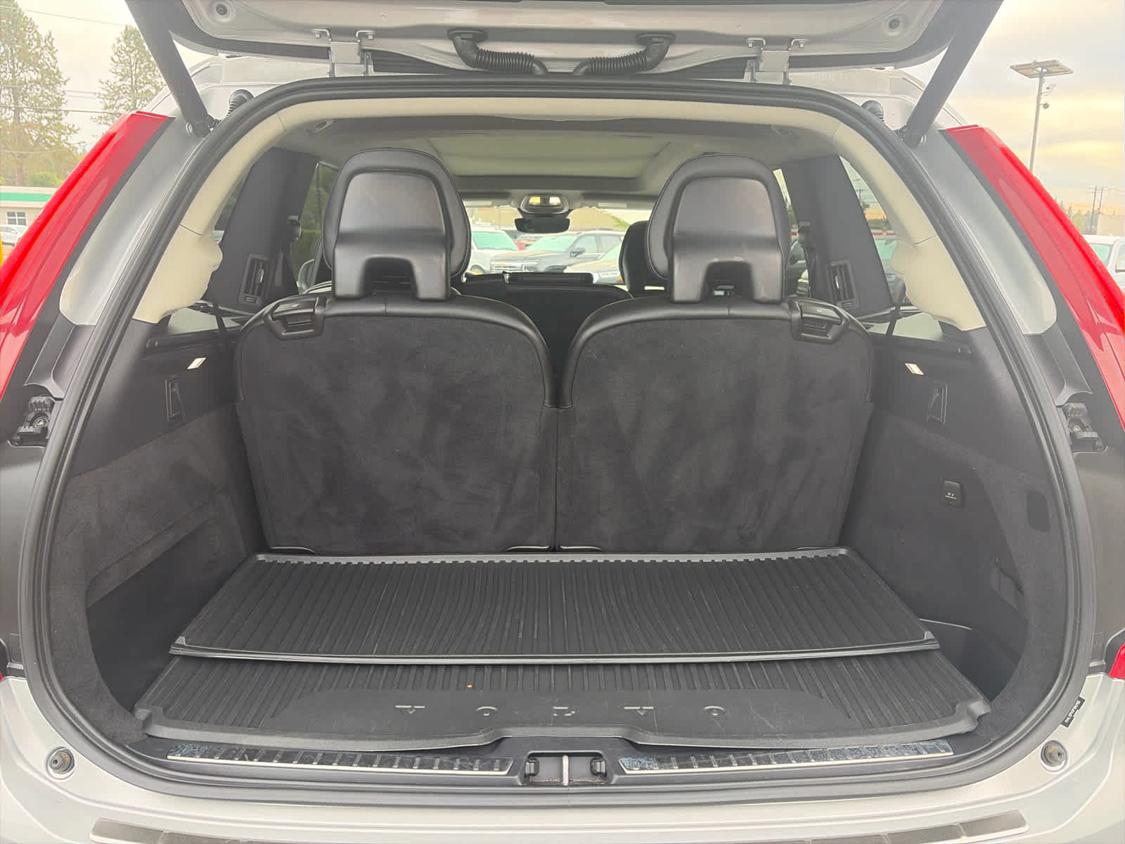 2023 Volvo XC90 Core