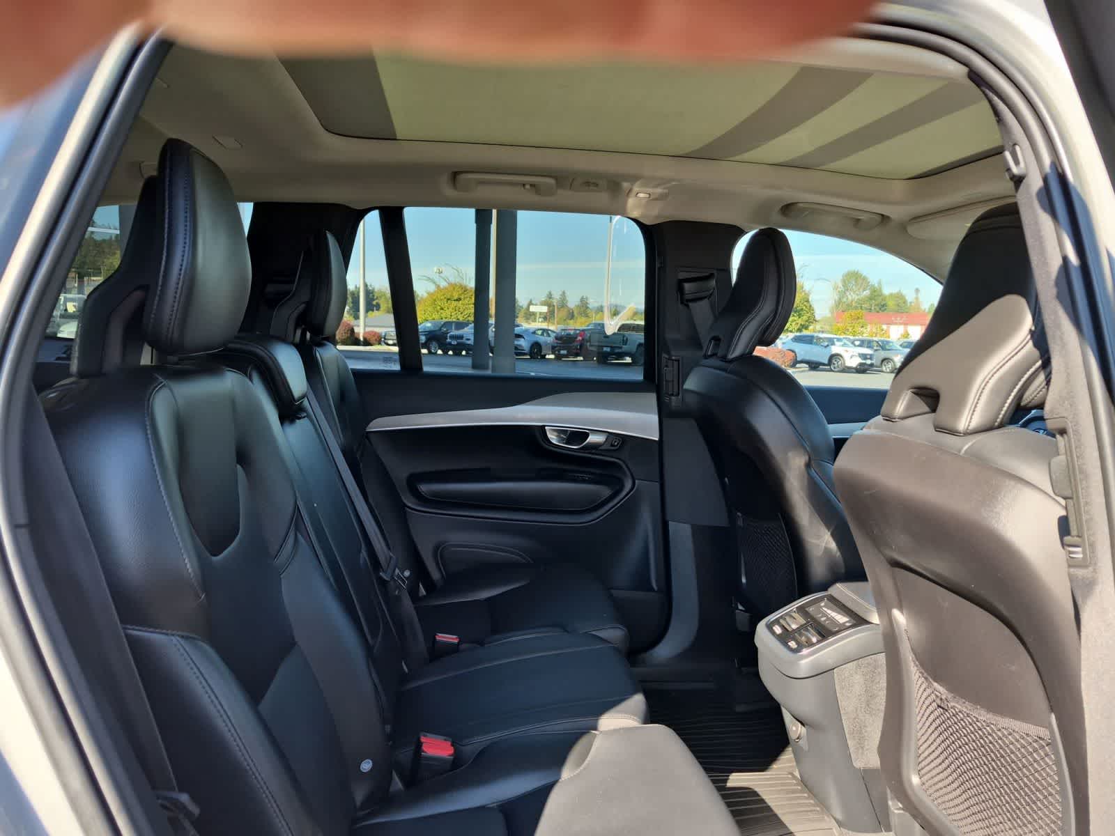 2023 Volvo XC90 Core